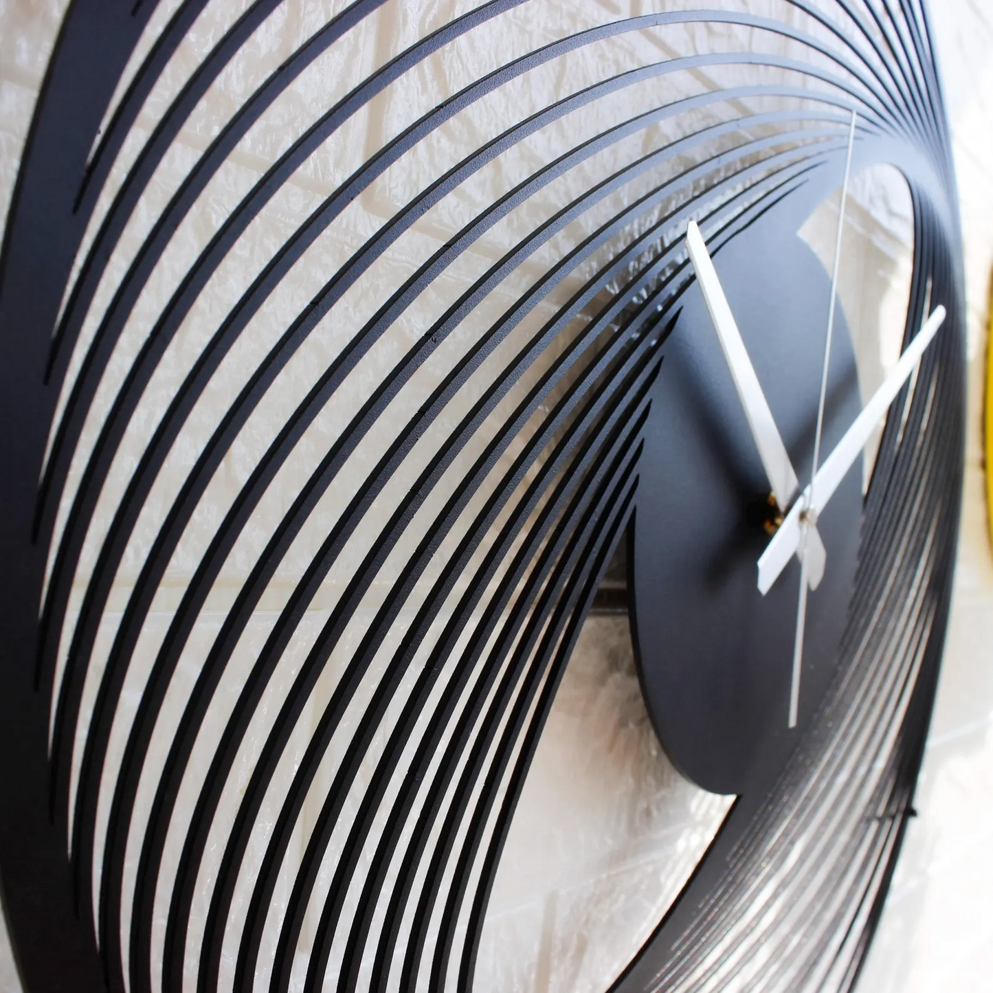 Vuslo Unique Spiral Metal Wall Clock
